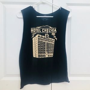 “Hotel Chelsea” Vive 1977 Muscle Tee